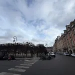 Le Marais Place Des Vosges Paris